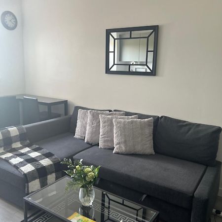 Luxurious Short Stay Flat In Μίλτον Κέινς Εξωτερικό φωτογραφία