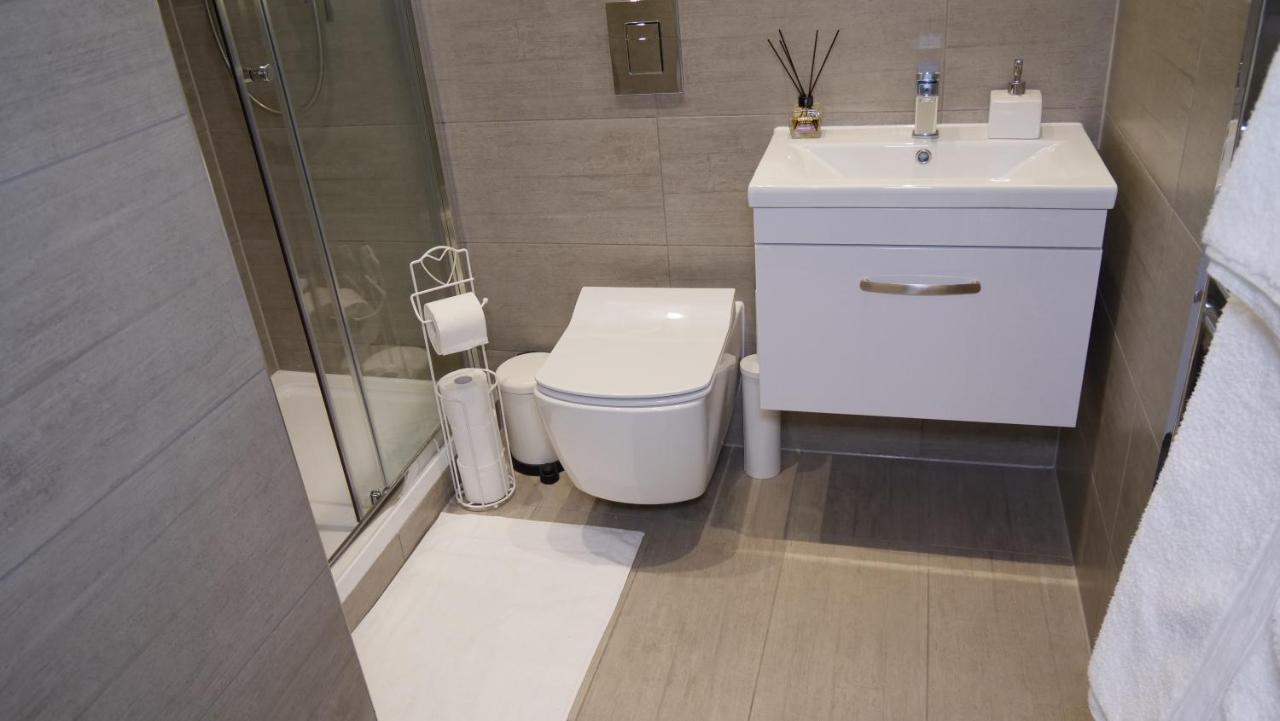 Luxurious Short Stay Flat In Μίλτον Κέινς Εξωτερικό φωτογραφία