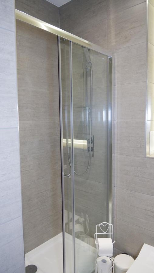 Luxurious Short Stay Flat In Μίλτον Κέινς Εξωτερικό φωτογραφία