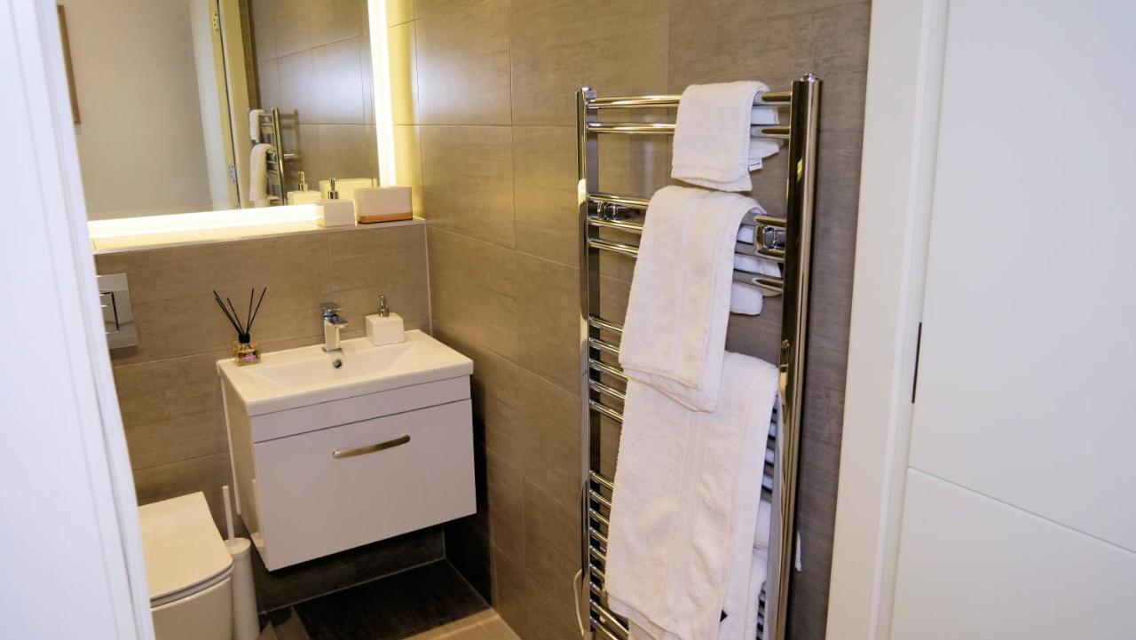 Luxurious Short Stay Flat In Μίλτον Κέινς Εξωτερικό φωτογραφία
