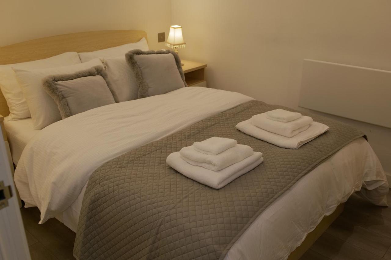 Luxurious Short Stay Flat In Μίλτον Κέινς Εξωτερικό φωτογραφία