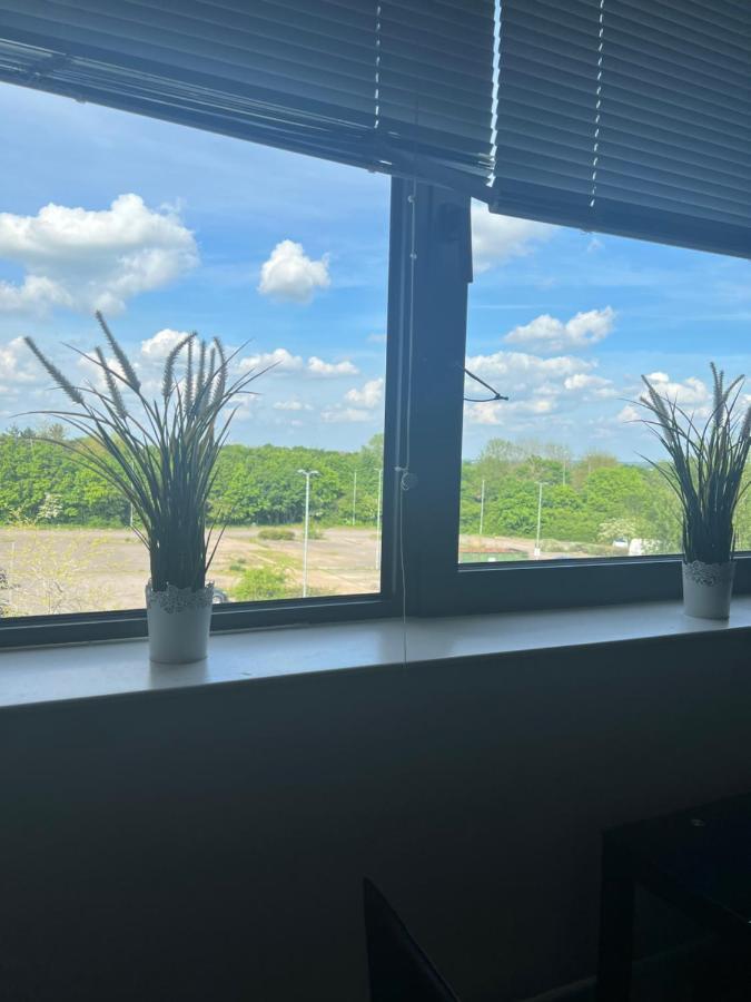 Luxurious Short Stay Flat In Μίλτον Κέινς Εξωτερικό φωτογραφία